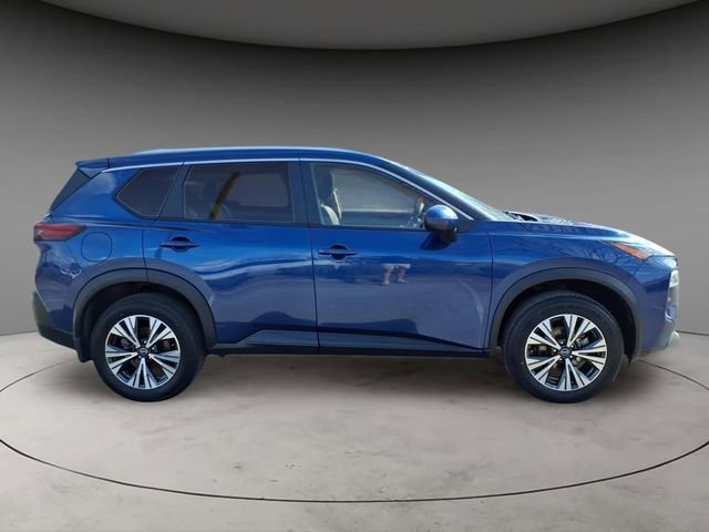Used 2023 Nissan Rogue SV w/ SV Premium B Package image 10