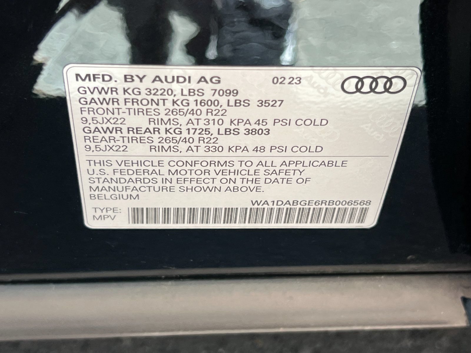 Used 2024 Audi Q8 e-tron Prestige w/ Prestige Package AWD/4WD image 29