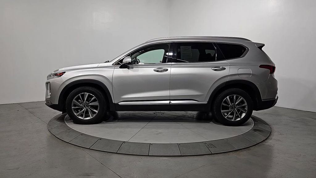 Used 2019 Hyundai Santa Fe AWD image 2