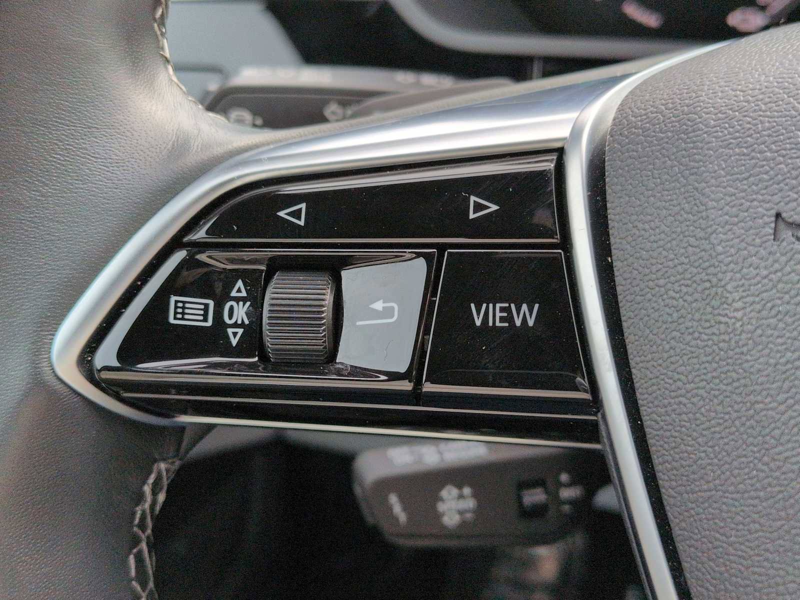 Used 2023 Audi e-tron Prestige w/ Prestige Package image 26