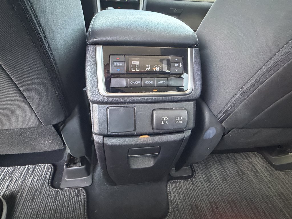 Used 2021 Subaru Ascent Premium w/ Convenience Package AWD/4WD image 18