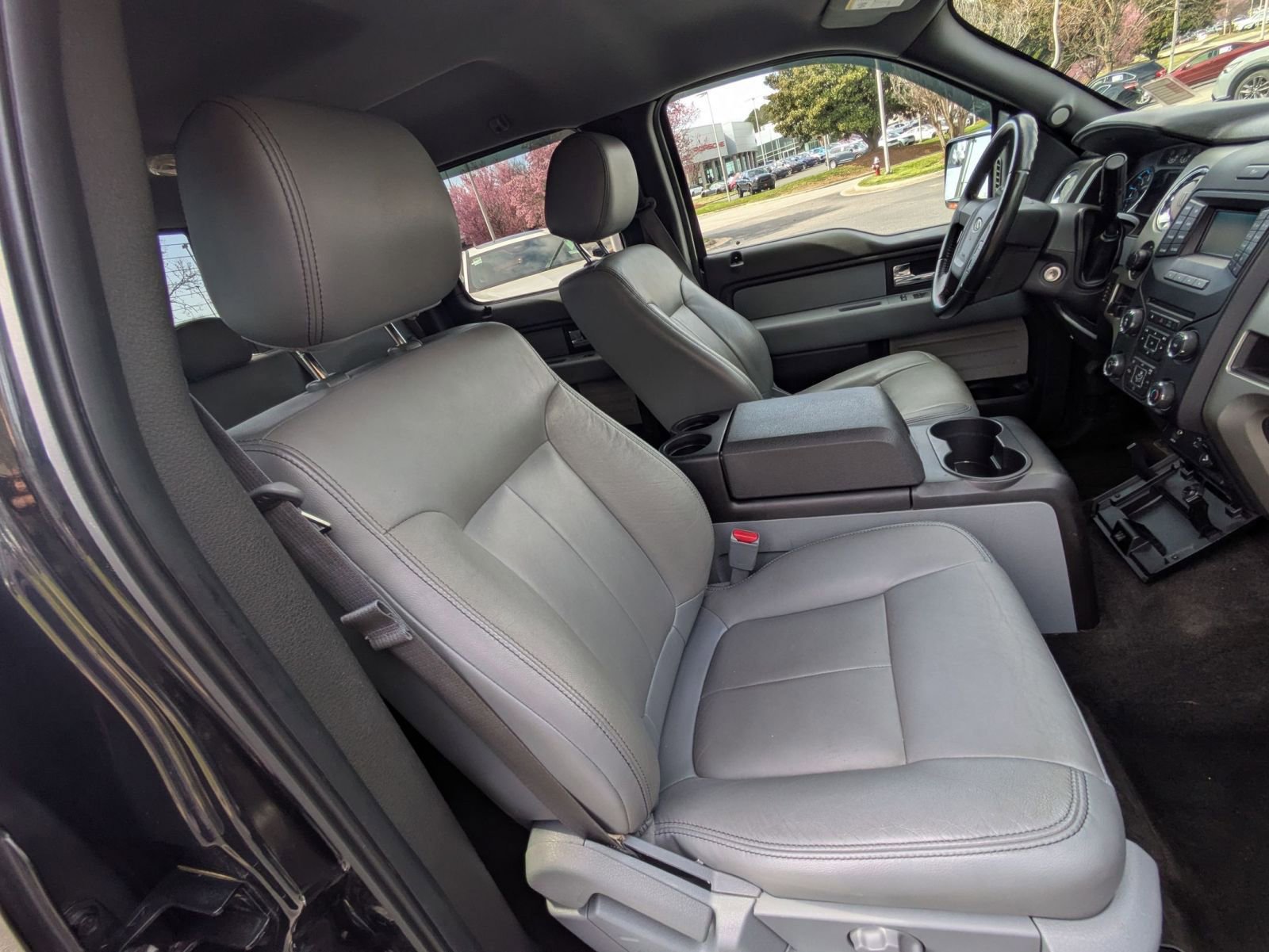 Used 2014 Ford F150 XLT w/ Equipment Group 302A Luxury image 24