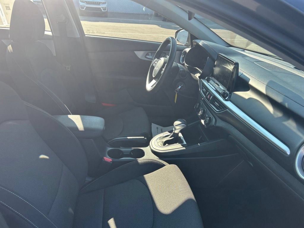 Used 2024 Kia Forte LXS FWD image 17