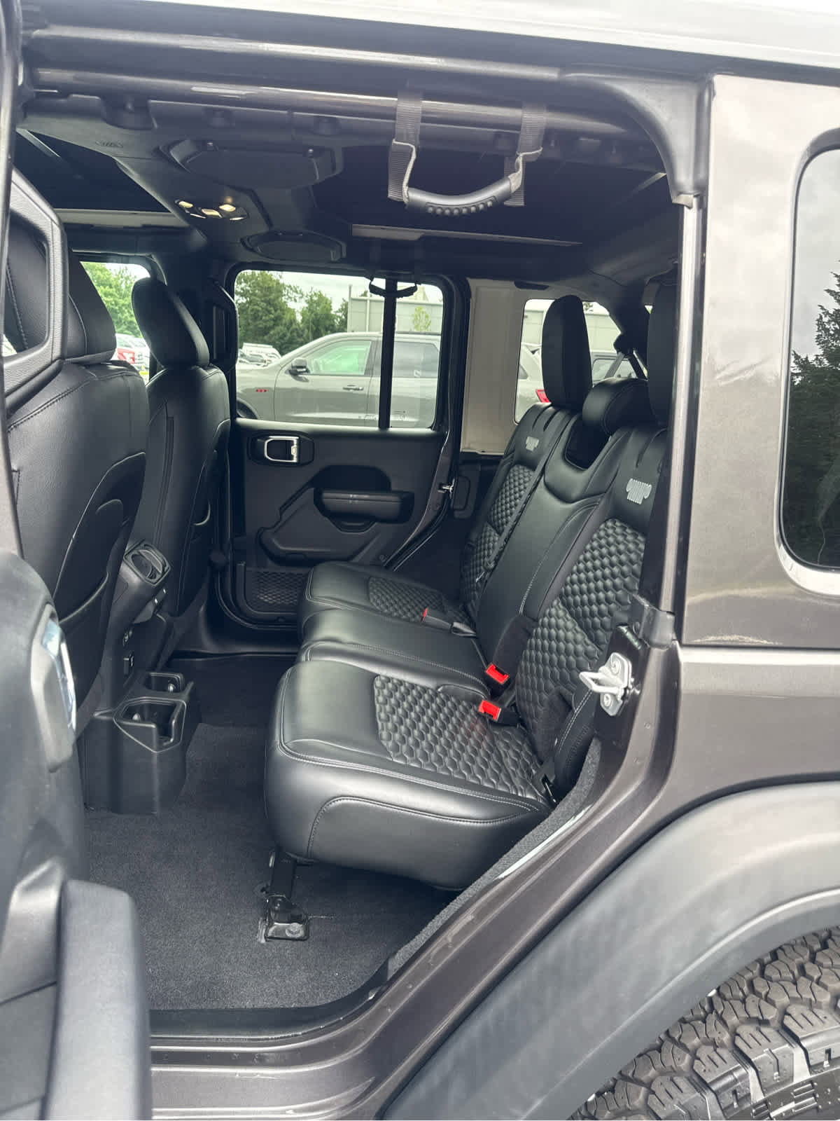 Certified 2021 Jeep Wrangler Unlimited Sport w/ Sun And Sound Package image 17