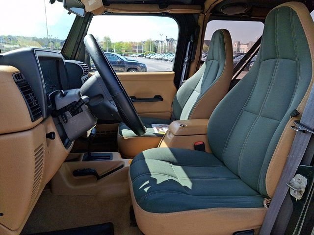 Used 1998 Jeep Wrangler Sahara image 17