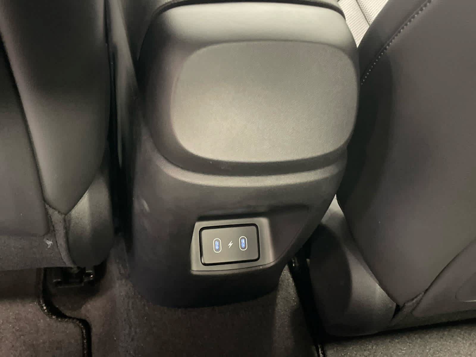 New 2026 Hyundai Elantra Limited FWD image 11