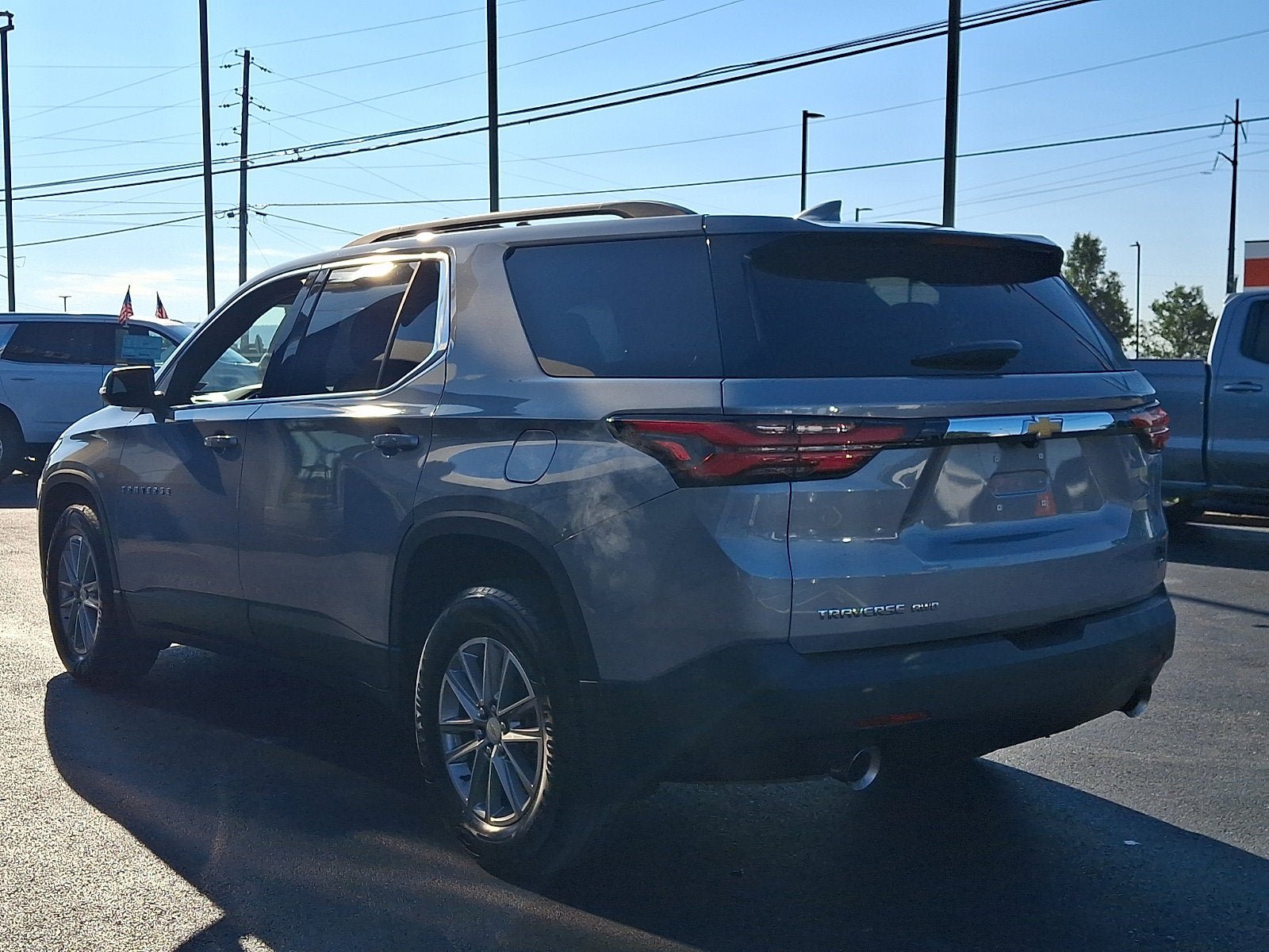 Used 2023 Chevrolet Traverse LT AWD/4WD image 4