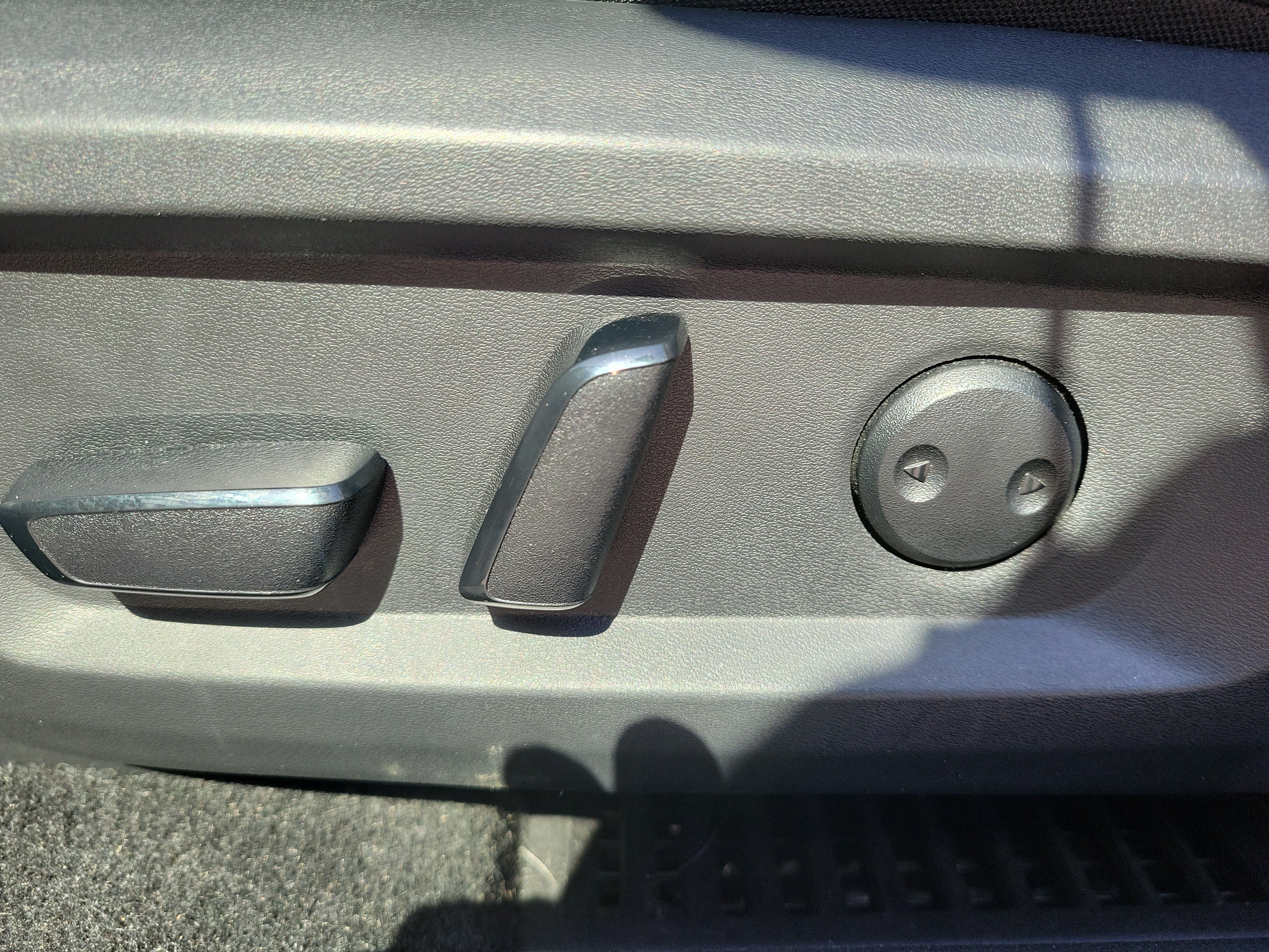 Certified 2022 Nissan Rogue SL FWD image 17