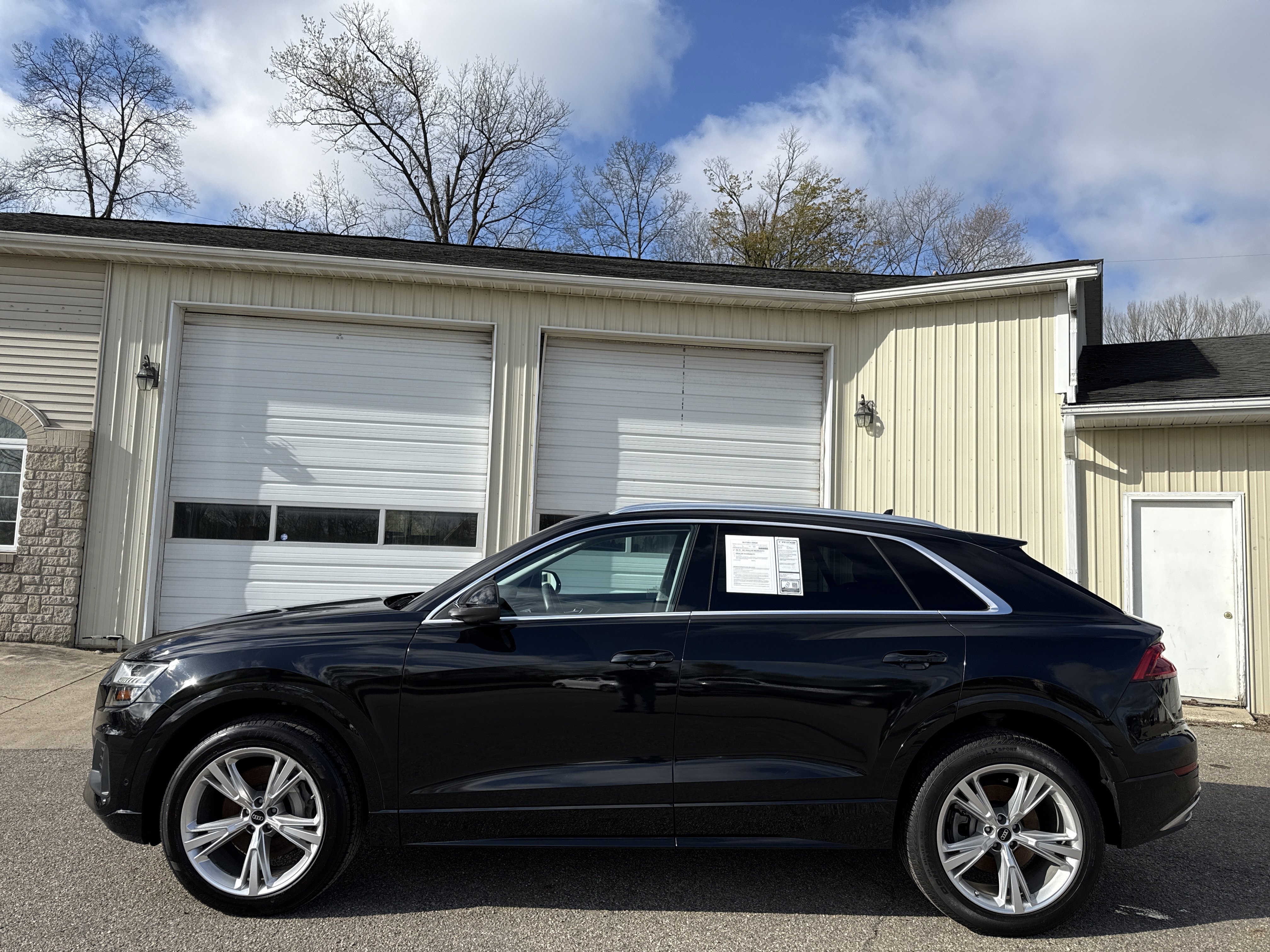 Used 2023 Audi Q8 Premium Plus w/ Premium Plus Package AWD/4WD image 11