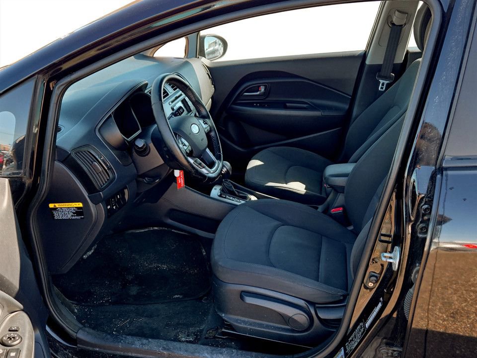 Used 2012 Kia Rio SX image 28