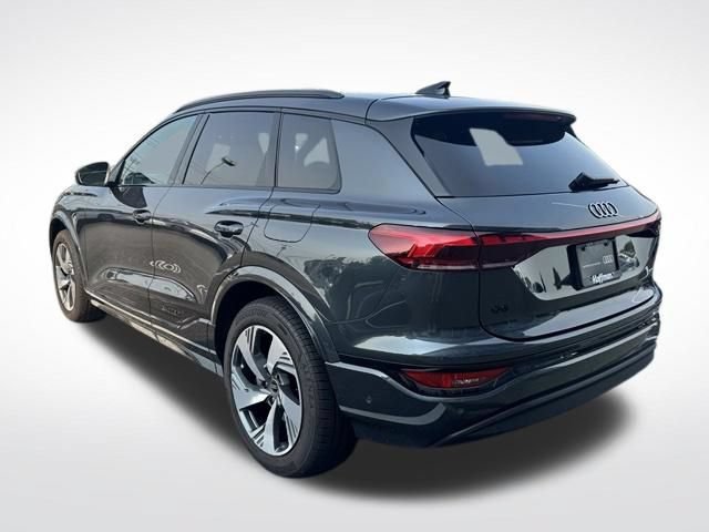 Certified 2025 Audi Q6 e-tron Premium Plus AWD/4WD image 5