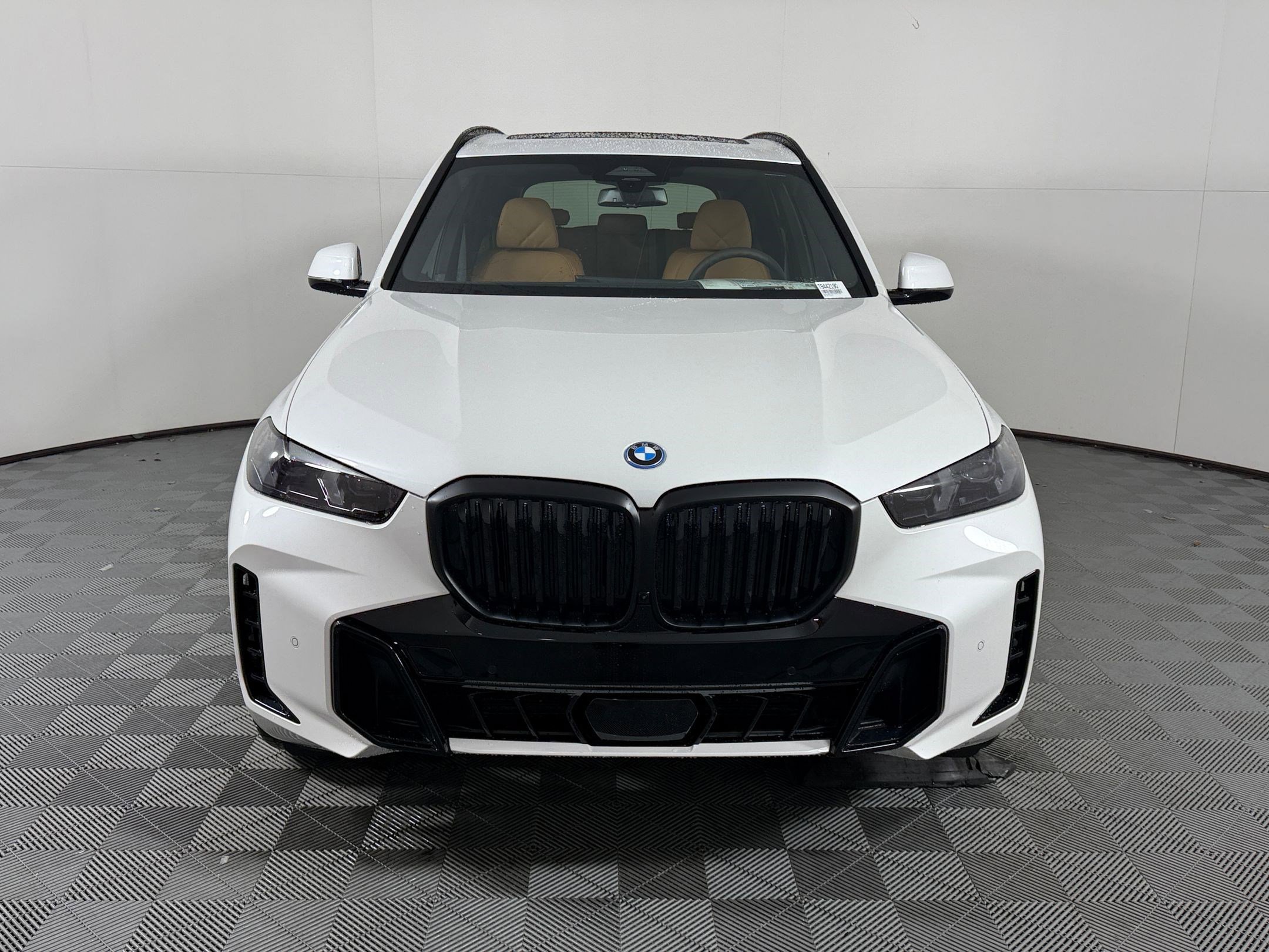 New 2026 BMW X5 xDrive50e w/ M Sport Package AWD/4WD image 6