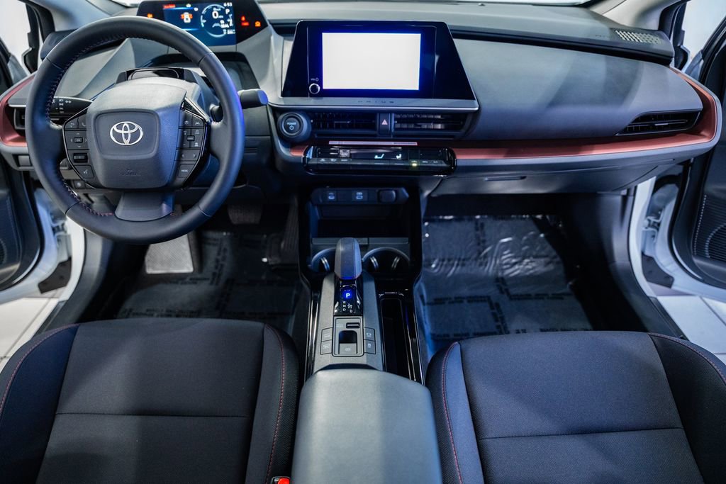Used 2024 Toyota Prius Prime SE image 17
