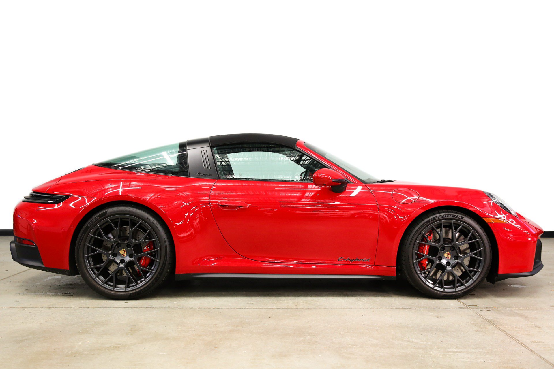Used 2026 Porsche 911 Targa 4 GTS AWD/4WD image 17