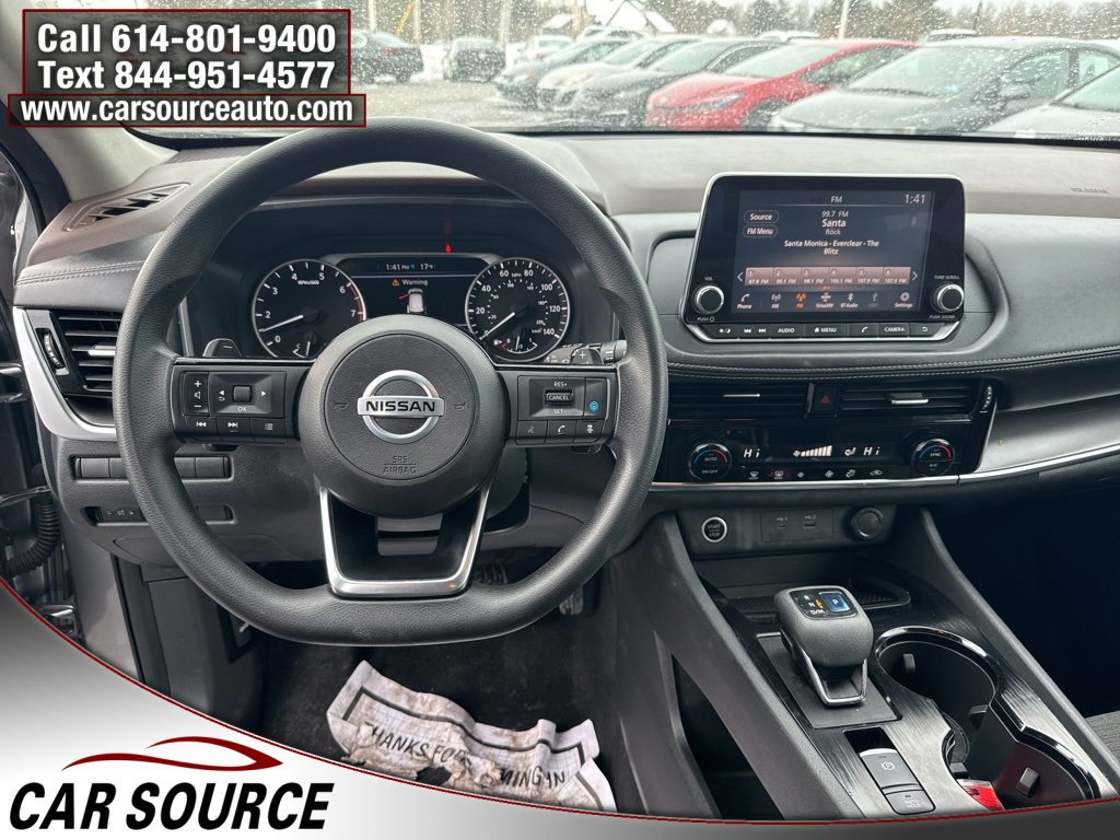 Used 2021 Nissan Rogue SV image 9