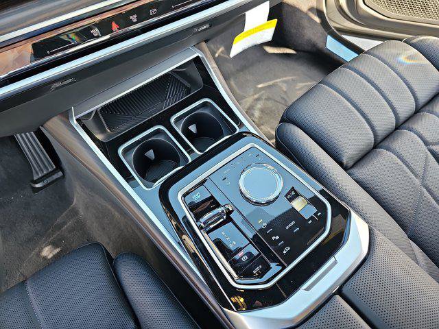 New 2025 BMW i7 eDrive50 image 26