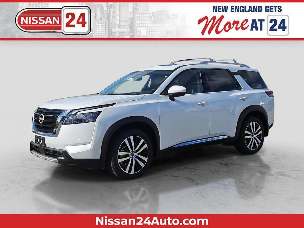 New 2025 Nissan Pathfinder Platinum w/ Cargo Package