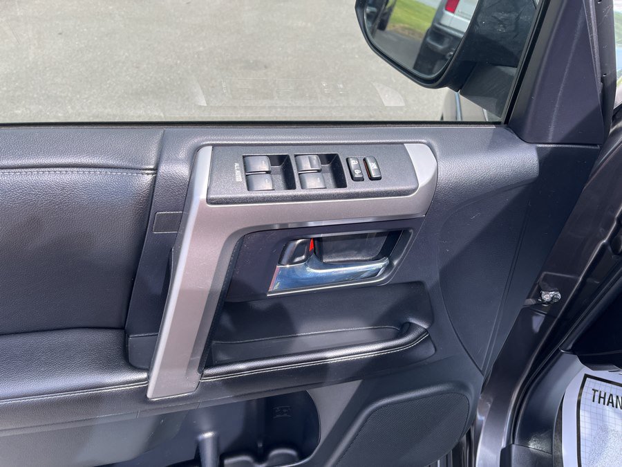 Used 2015 Toyota 4Runner SR5 Premium RWD image 11