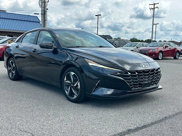 Used 2021 Hyundai Elantra Limited FWD image 12