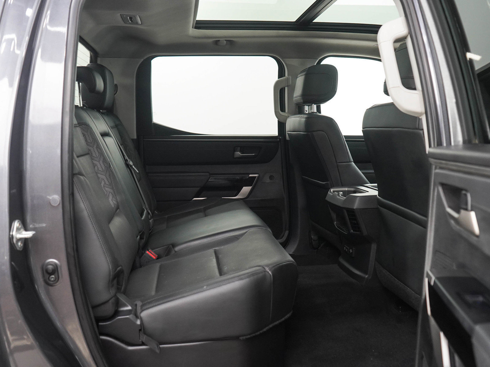 Used 2023 Toyota Tundra Limited AWD/4WD image 12