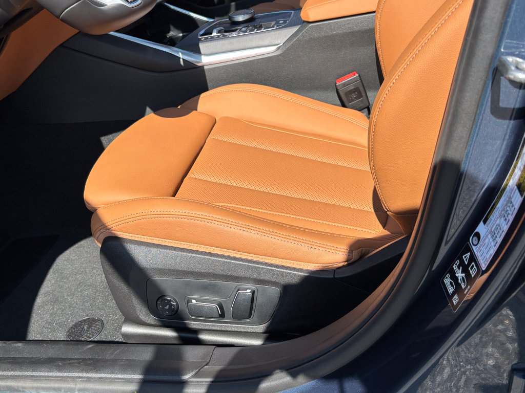 New 2026 BMW 330i xDrive Sedan w/ M Sport Package AWD/4WD image 16