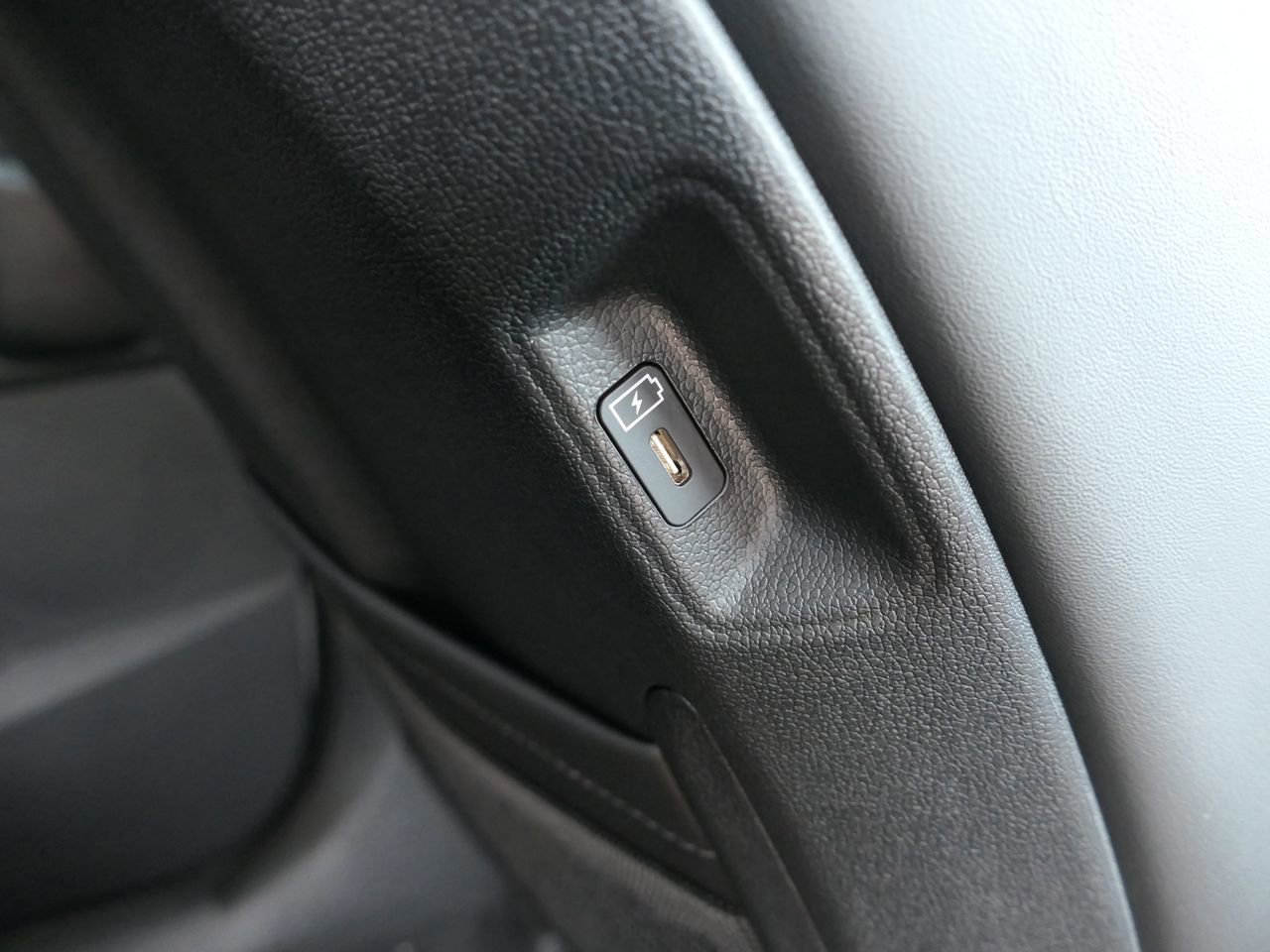 New 2026 Kia Sorento X-Line EX image 24