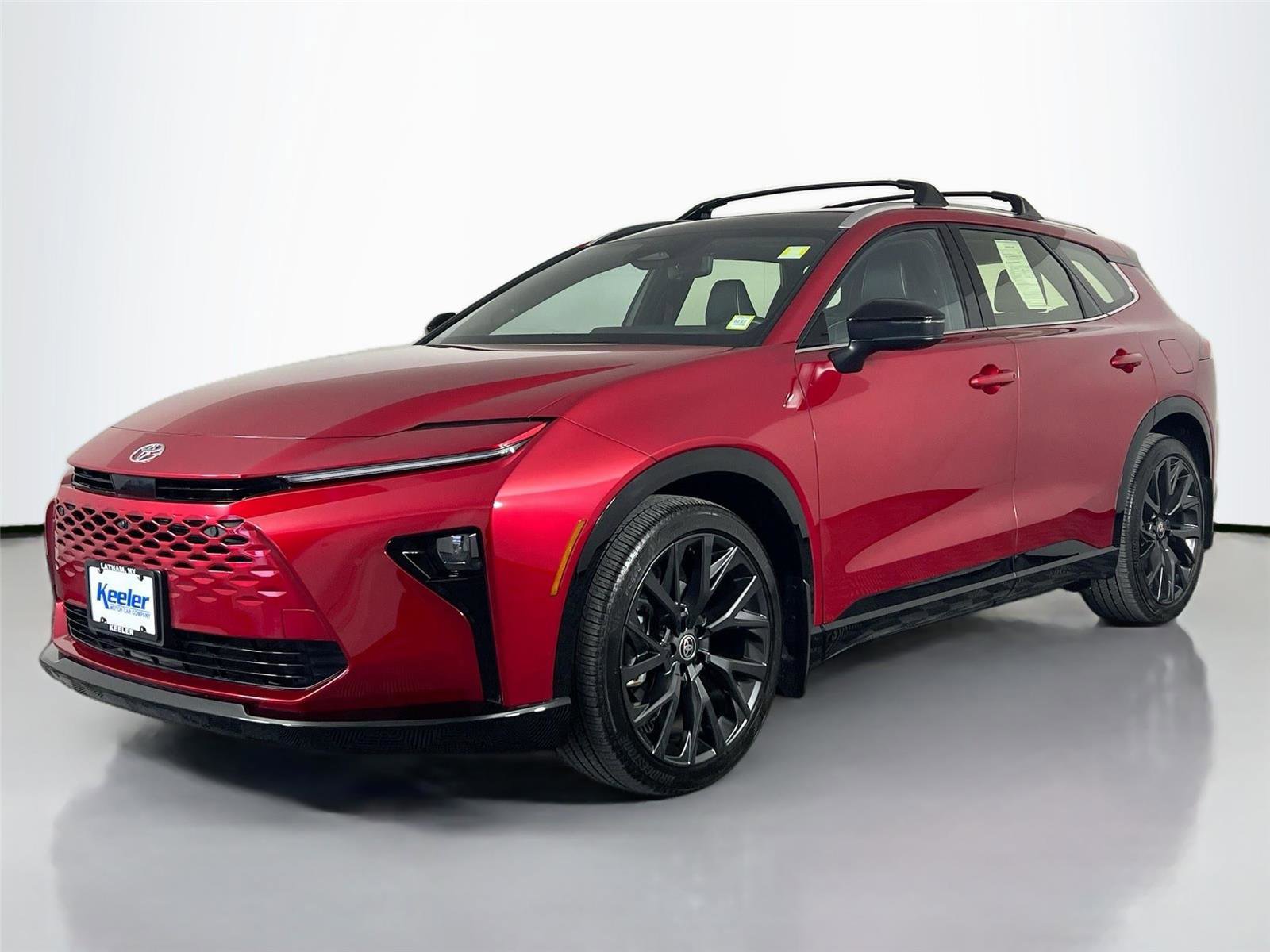 Used 2025 Toyota Crown Signia w/ Advanced Technology Package image 2