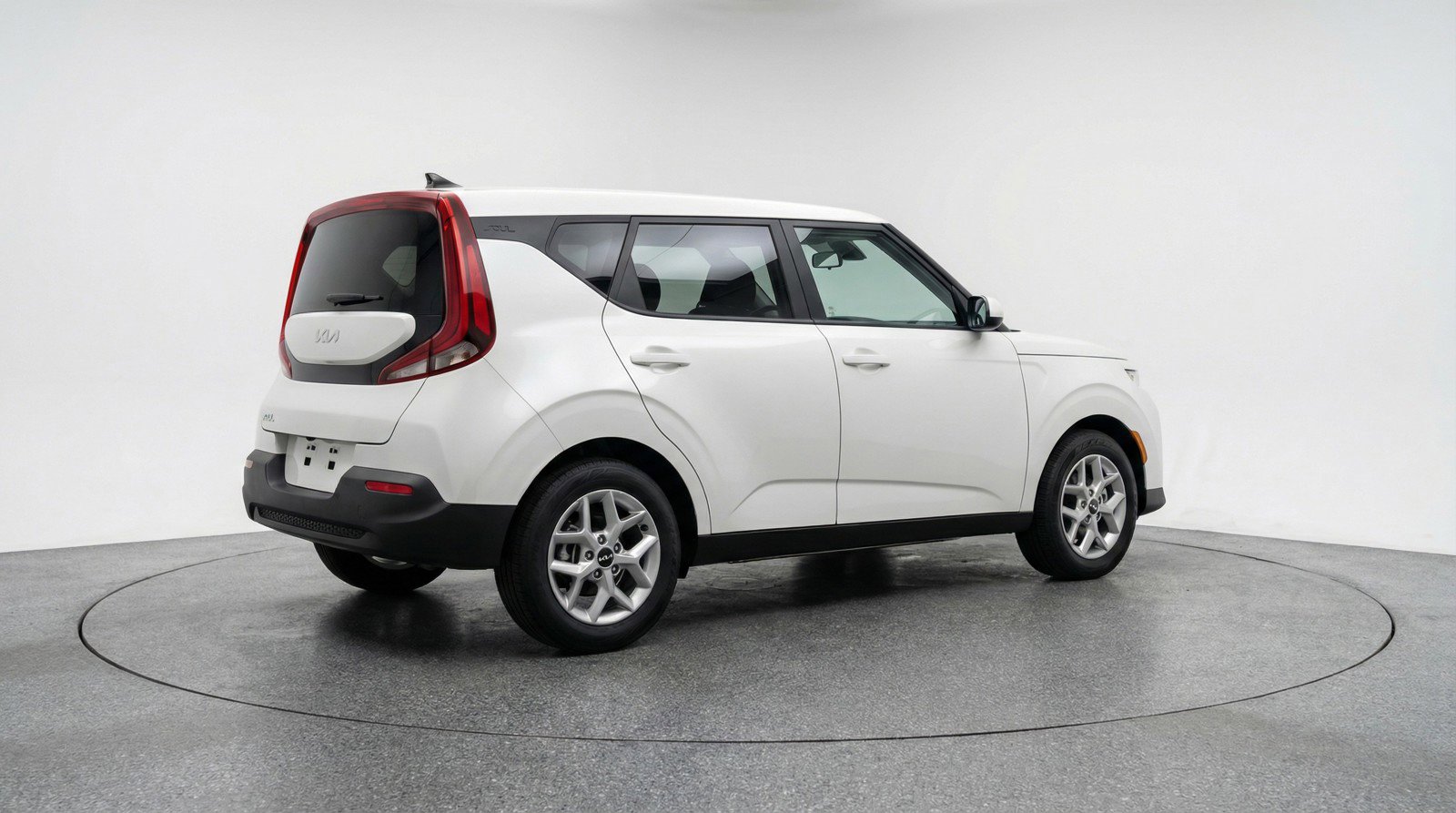 Used 2025 Kia Soul LX w/ LX Technology Package image 9