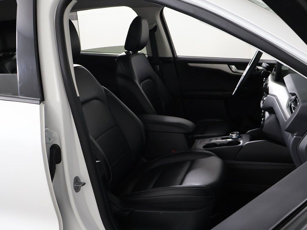 Used 2022 Ford Escape SEL w/ Technology Package image 24