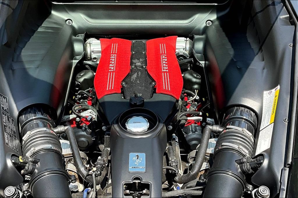 Used 2019 Ferrari 488 GTB RWD image 24