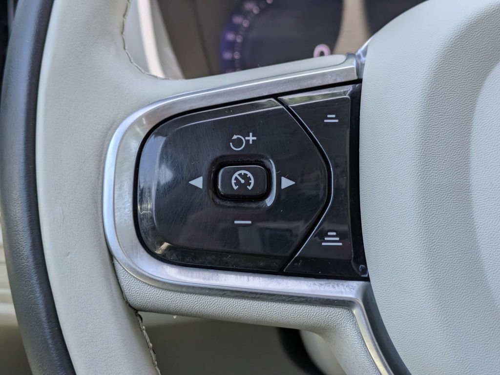 Certified 2024 Volvo S60 T8 Plus w/ Climate Package AWD/4WD image 32
