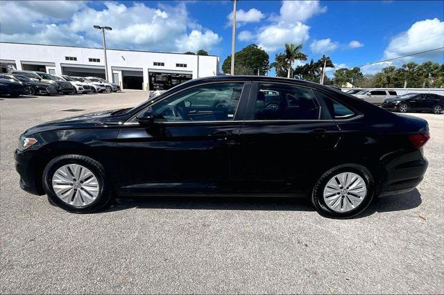 Used 2019 Volkswagen Jetta S w/ Driver Assistance Package FWD image 8