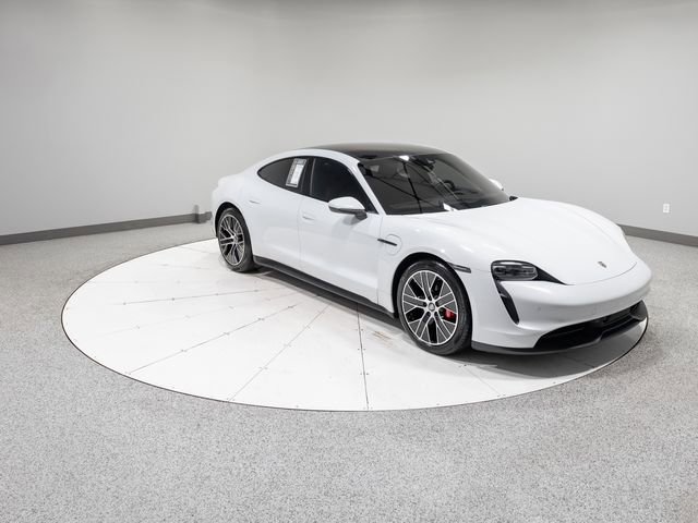 Used 2022 Porsche Taycan 4S image 31