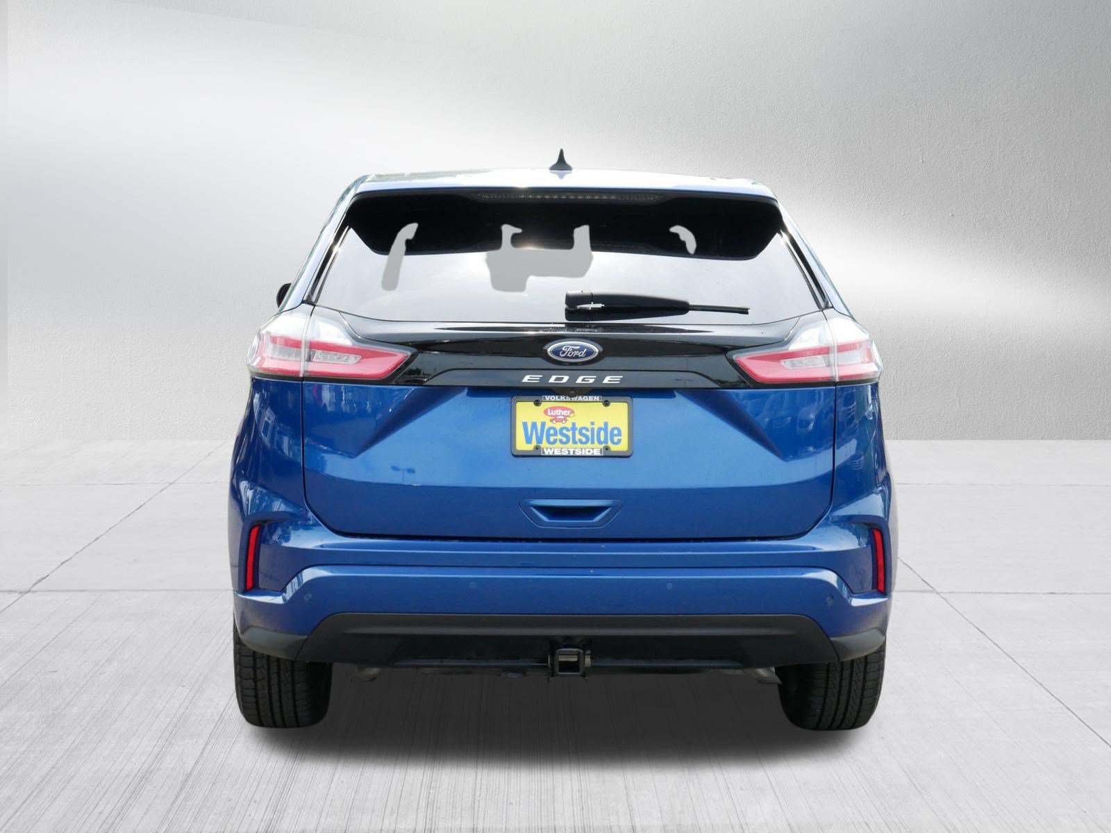 Used 2024 Ford Edge ST-Line w/ Class II Trailer Tow Package AWD/4WD image 6