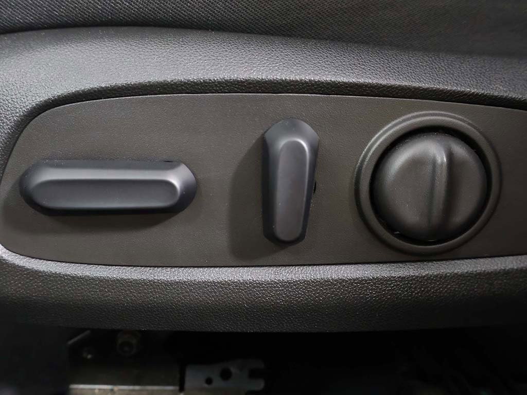 Used 2023 Chevrolet Malibu LS w/ Driver Confidence Package image 27