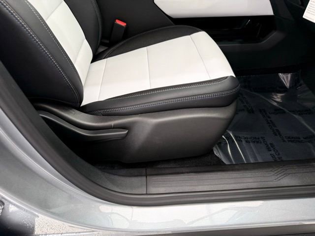 New 2026 Chevrolet Equinox EV LT FWD image 21
