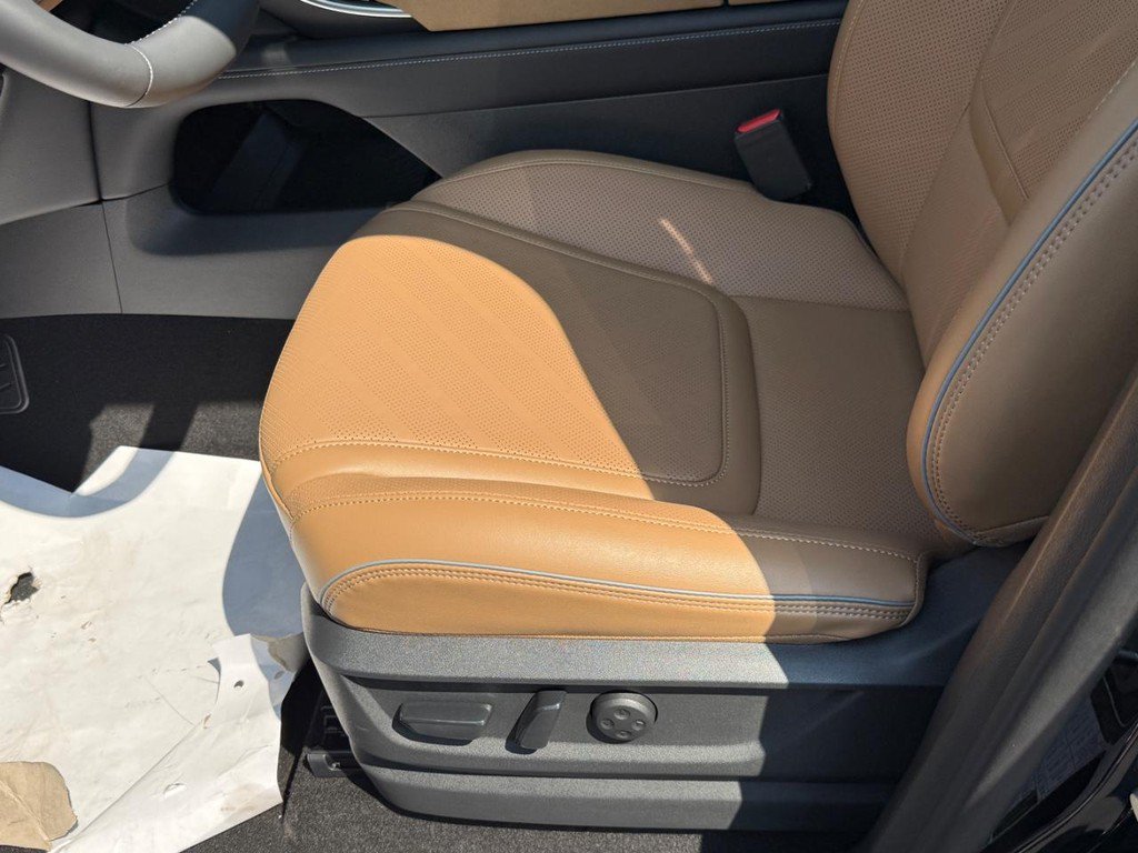 New 2027 INFINITI QX80 Luxe w/ Cargo Package AWD/4WD image 13