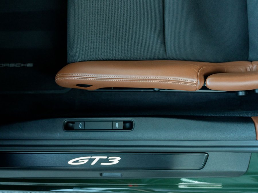 Used 2022 Porsche 911 GT3 RWD image 25
