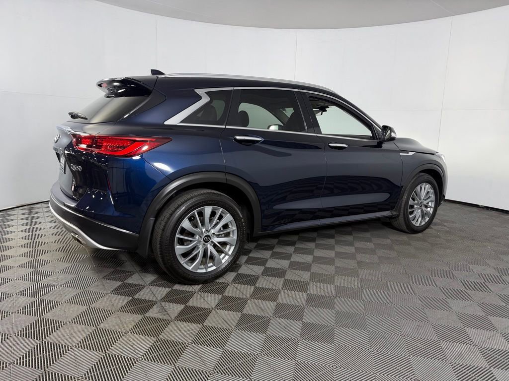 Used 2025 INFINITI QX50 Luxe AWD/4WD image 5