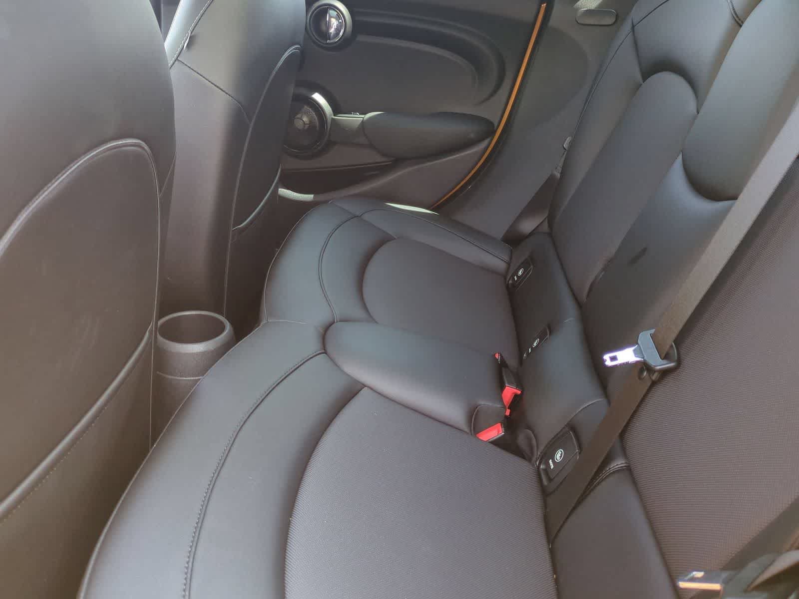 Used 2015 MINI Cooper 4-Door Hardtop FWD image 20