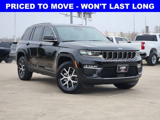 Used 2025 Jeep Grand Cherokee Limited AWD/4WD image 2
