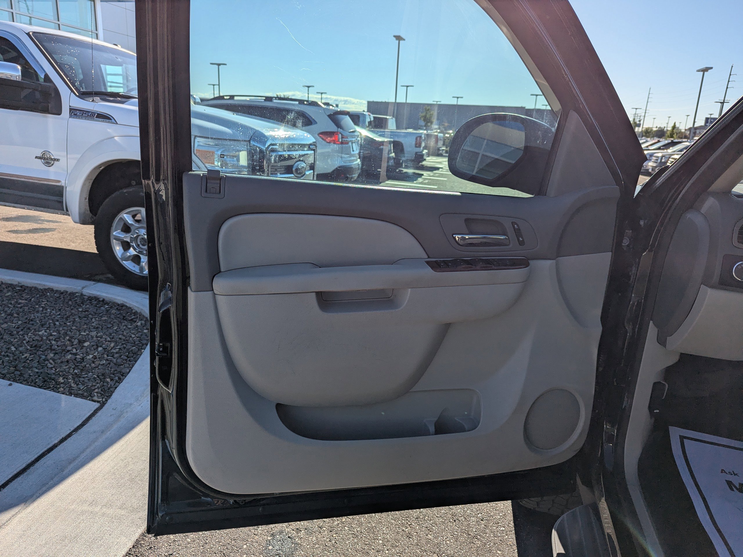 Used 2013 Chevrolet Avalanche LT w/ All-Star Edition AWD/4WD image 10