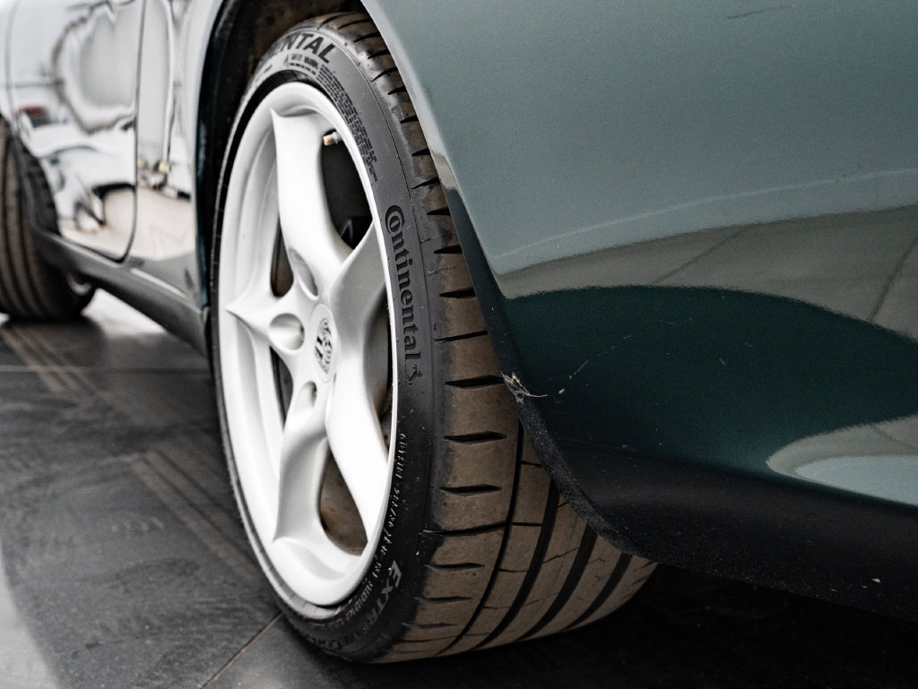 Used 2003 Porsche 911 Carrera RWD image 48