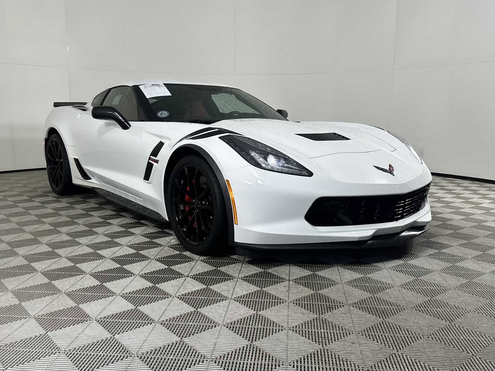 Used 2017 Chevrolet Corvette Grand Sport image 2