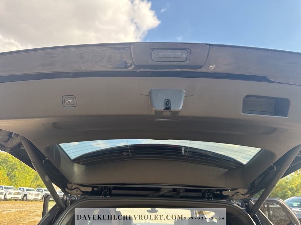 Certified 2023 Chevrolet Traverse Premier w/ Redline Edition image 36