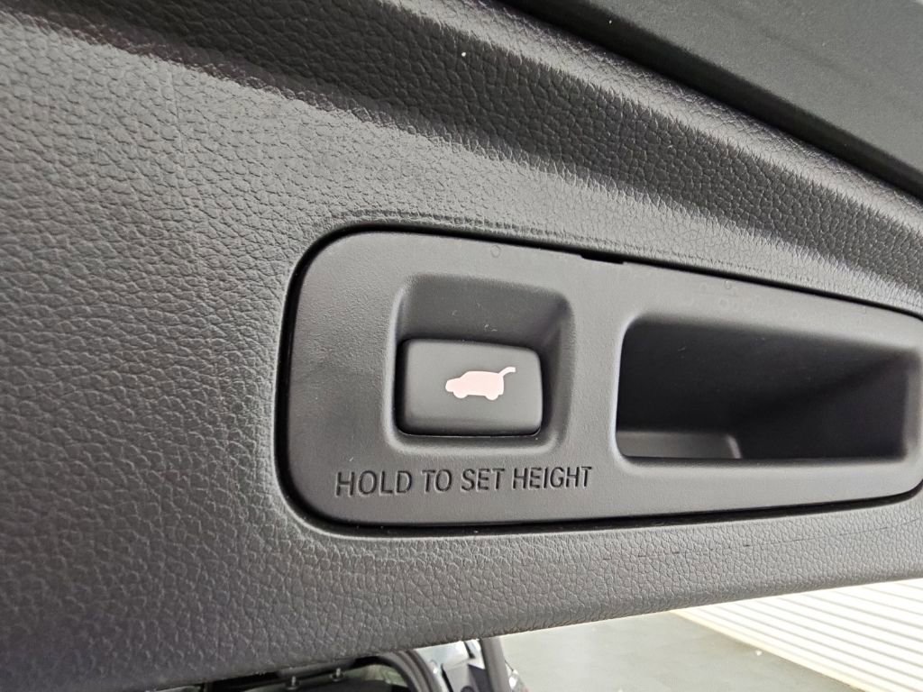 Used 2025 Honda CR-V Sport-L image 35