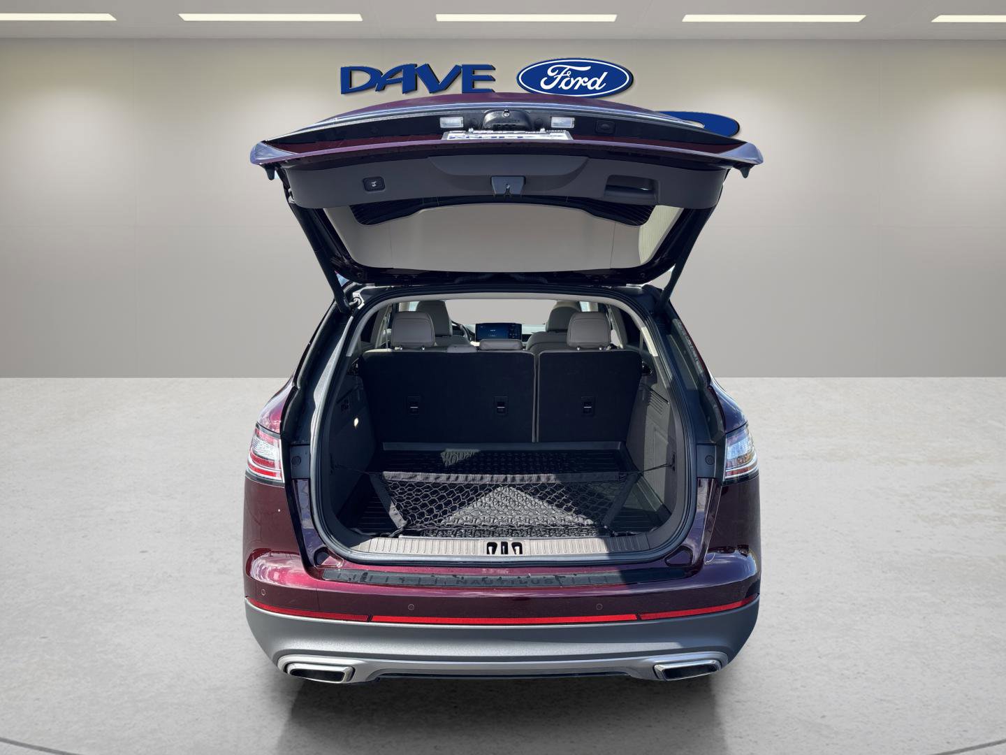 Used 2022 Lincoln Nautilus Reserve w/ Equipment Group 201A image 18