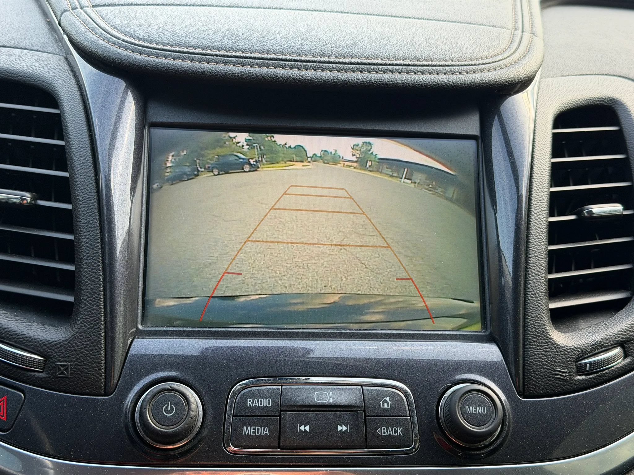 Used 2019 Chevrolet Impala LT FWD image 24