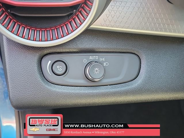 Used 2025 Chevrolet Trax RS w/ Driver Confidence Package image 23