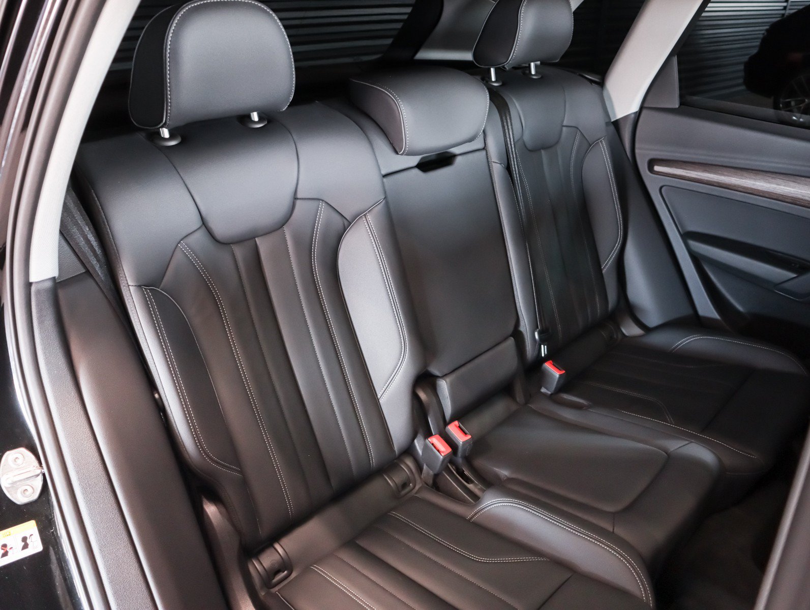 Certified 2025 Audi Q5 e Premium AWD/4WD image 5